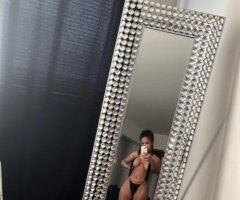 Gorgeous Gorgeous Busty Bombshell - Image 8