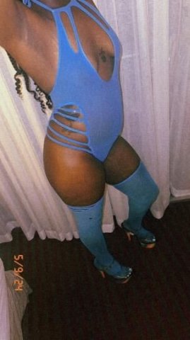 EXOTIC CUBAN PETITE CHOCOLATE FOUNTAIN⛲🍫 YOUR #1 CHOICE 💦24/7 availability 💦! INCALL🏠/ OUTCALL🚗 CUMM SEE ME😘!! - 1