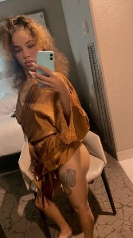 IM BACK IN TOWN😘120$ QV CARDATE & INCALL🤪AVAILIABLE NOW😘Pretty & Petite lightskin fun size beauty😘FT shows😜 - 1