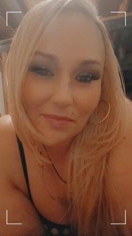 THROAT GOAT BBW NATIVE GODDESS LOOKING FOR A PLAY MATE - 1