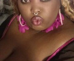 Memorial weekend specials 100 dollar backseat service quickie or your place!!! - Image 2