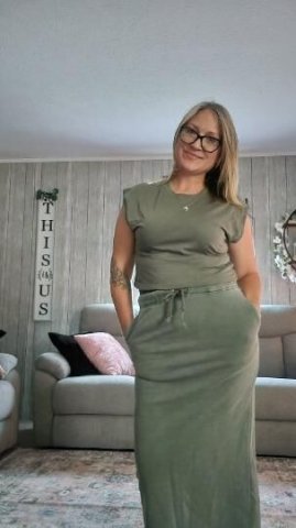 NO SEX!!!!Massage Only!!!!!!!No sexual favors of any kind! Fri daytime appointments available! Book now! Availability today! Happy Tue! - 1