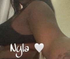 Two Chocolate Curvy Bombshells 🔥 - Image 4