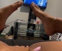 Toledo escorts - click one button to see me squirt💦😍