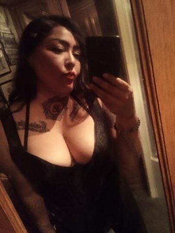 XXX BBW CURVY Pornstar Available - 1