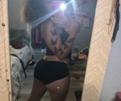 St. Louis escorts - incall and outcall
