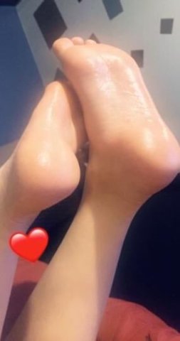 OUTCALL FULL BODY MASSAGES SPECIALS - 1