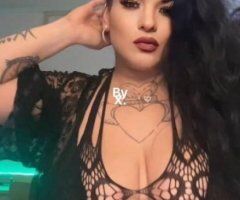 THROAT GOAT WITH A PLATINUM PUSSY!!👄🍆 - Image 3