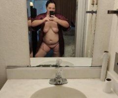 come look at this big boobs baby with $50 specials. - Image 1