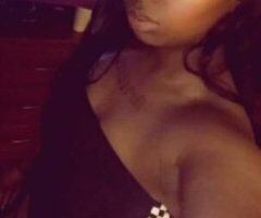 Everett escorts - Addictive_ Pεяƒεcтioη 💢Knockout CUM see me