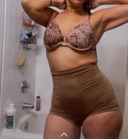 Mixed hottie with nice body mature princess 😍 🔥 Gorgeous naturally 😜 - 1