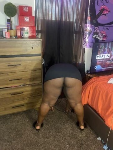 Sweet like candy! Best head in the city guaranteed! - 1