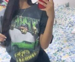 Available babe 😍 - Image 2