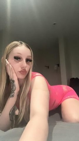 Back In town Queen Henny - 1