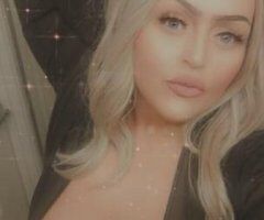 Hot BLONDE Mami with them lips that were made for sucking dick - Image 4