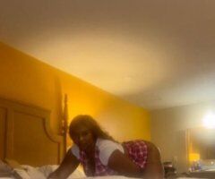 I'm Doing doughnuts🍩 on the d🍆ck!!! I 💦Squirt 💦 daddy!! Hope to see ypu later 😜 - Image 2