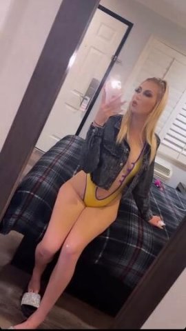 sexy blonde - 1