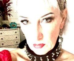 HOT BLONDE MILF - Image 4