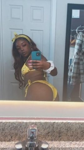 SLIM THICK DOMINICAN MODEL💗 cum enjoy my deals💗 - 1