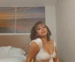 Des Moines escorts - HHR SPECIAL🥳🥳SLIPPERY SEX FREAK, READY TO SHOW YOU MY AMAZING SKILLS 😋💦🌟🌟🌟🌟🌟