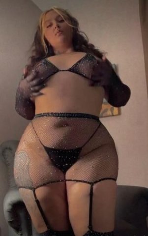 NEW! THICK N PRETTY! DUOS! I VERIFY THAT IM REAL!! All natural PAWG! Thick White Girl! BBW, curvy, wet, bodacious! New 2 ur city, thiccNpritti 🍑⌛ - 1