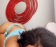latina onlyfans model visiting - Image 7