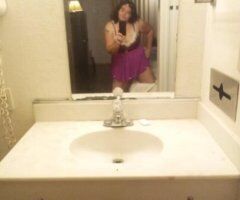 lets have fun 😊 im located in Williamsburg area code - Image 9