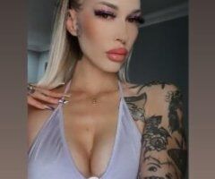 Tall Thin Tight Top Model Bombshell - Image 4