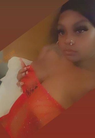 Hey Daddy 🙂‍↔👅 Can you slut me out Let me come over !! 💦 - 1