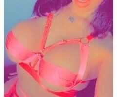 party n play busty Bomshell - Image 3