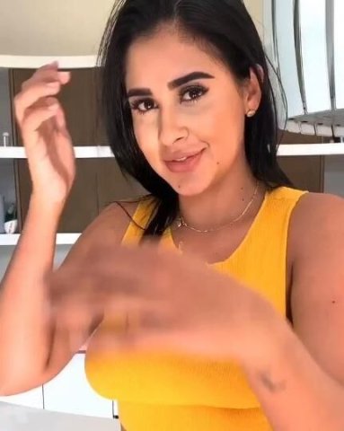 LATINA DISPONIBLE - 1