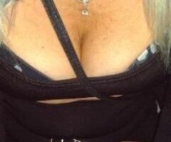 Lexington escorts - 😘BLUE😍SUCCULENT SATURDAY! I THINK WE ALL GET WHY WERE HERE😉LETS PLAY GROWN UP GAMES AND DO WHAT FEELS GOOD! 🌹ASK ABOUT SPECIALS