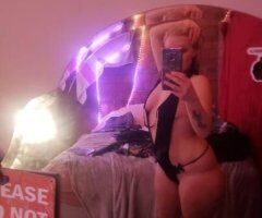 BIG BOOTY BLONDIE WIT A BANGIN BODY N SHE A HOTTIE💋 - Image 2