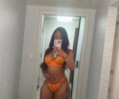 hot sexy and ready to party Cali girl - Image 5