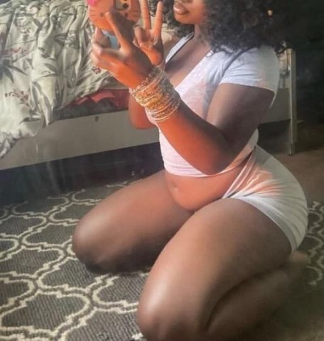 tight wet warm vagina come try some chocolate💦🍫 - 1