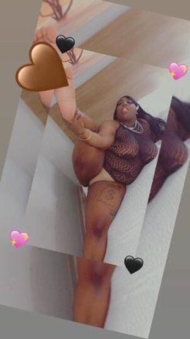 Hey daddy im new intown 💦I'm a SLUTTY chocolate curvey🍫sexy💋✔clean n discreet 💯 available now for whatever you need - 1