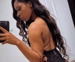 Avaible For Massages 🧴😉 - Image 3