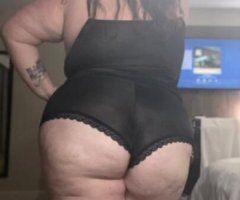 💥NEW NUMBER ALERT💥🔥NEW PIX/VIDS🔥👅💦Cum bend this Fat Juicy Ass 🍑 Ova and cum fuck this Tight, Wet, Creamy Pussyy Daddyy👅💦 Cum make this pussy squirt babyy 😏😉💦💦 - Image 4