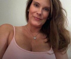 💋 44 Years Sweet Milf Friendly Mom 💋 I Accept Any age 😜 Text me 🤘 - Image 5