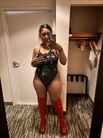 Milky AfroLatina Dominatrix 🐈 - 1