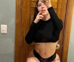 sexy Latina - Image 2