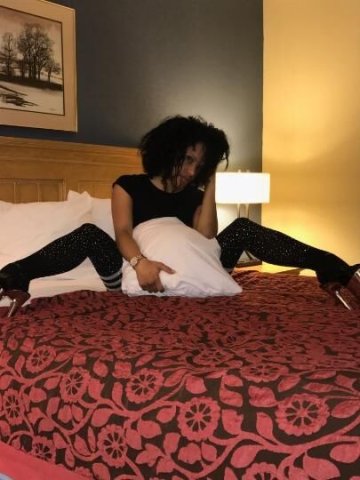 feet lovers ALSO LOVE TO have kinky fun - 1