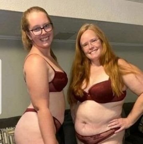 Mom and daughter Available for both sex calls💯,i do facetime fun and video selling at best rate for more inquries text me up😋💦 - 1