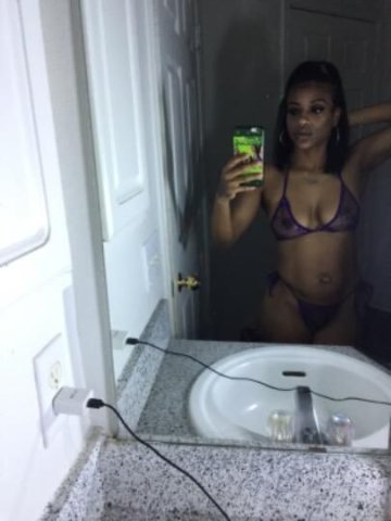 let stormi flood you 💦 - 1