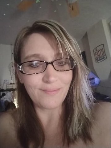 HOT MILF LOOKING FOR FRIDAY NIGHT FUN!🥳 - 1