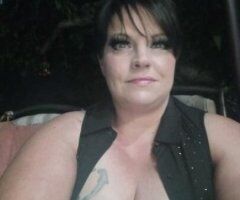 sexy milf - Image 4