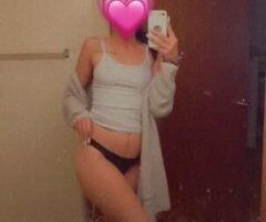 Thick Brunnete Ready For Some Fun 💦😜 - Image 4