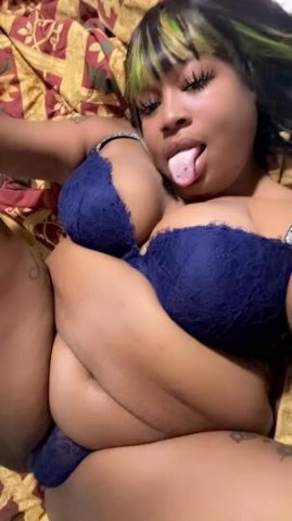Badd lil tingg, I can split 🤸🏻♀on that dick or spit🤤 on that dick.. whichever you prefer 😘 - 1