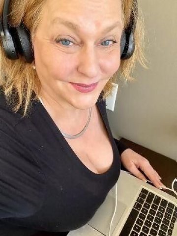Bored, Sexy Housewife!,available for In or outcall - 1
