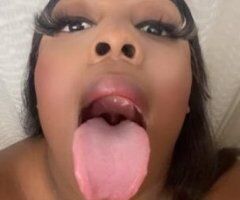 LAST NIGHT IN TOWN FUN FRIDAY🥰INCALL ❤Dominican beauty❤THROAT 😘🥰🤪INCALL💲 🎄🎄 SqUIrt goddess - Image 3